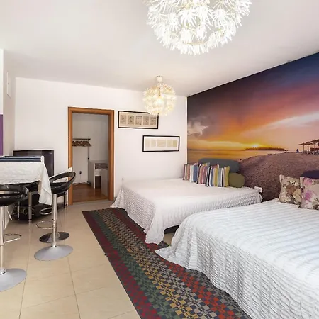 Maki Exclusive Apartment